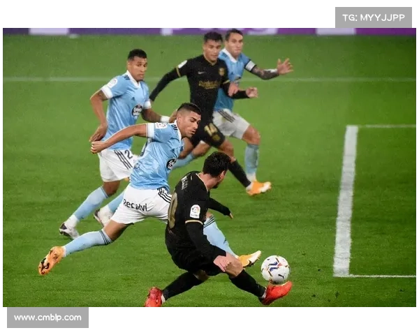 巴萨队徽变迁与球迷身份认同的演变及其文化影响